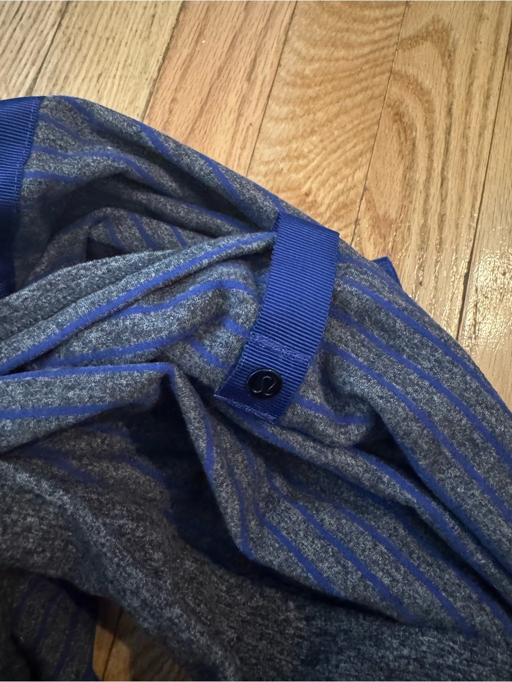 Lululemon Infinity Scarf - Picture 3 of 3